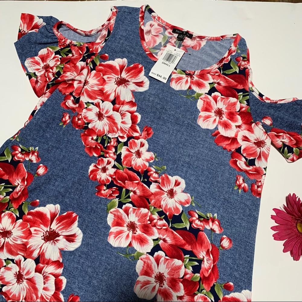 Cherry blossom Sami & Jo top with open shoulders